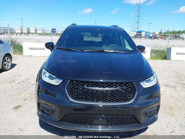 Chrysler Pacifica Limited 2025 2C4RC1GG5SR603235 Image 12