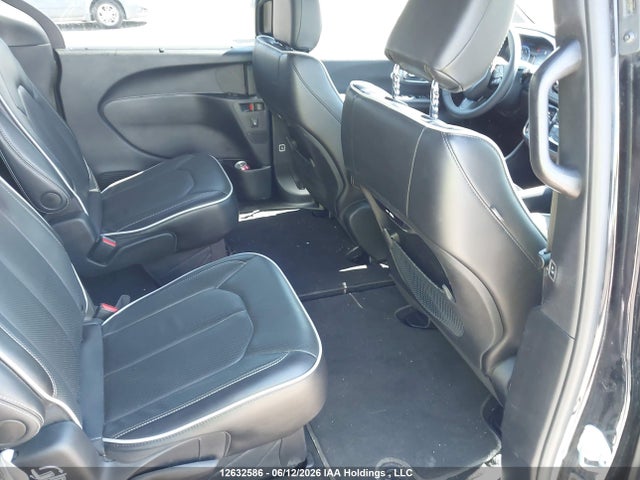 Chrysler Pacifica Limited 2025 2C4RC1GG5SR603235 Image 8