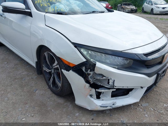 Honda Civic Touring 2017 2HGFC1F91HH102865 Image 12