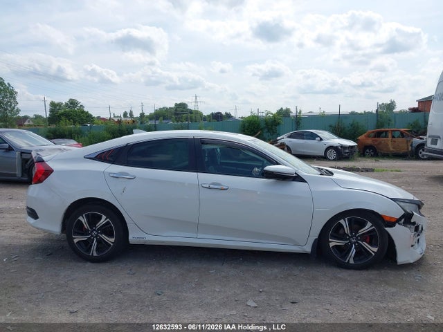 Honda Civic Touring 2017 2HGFC1F91HH102865 Image 14