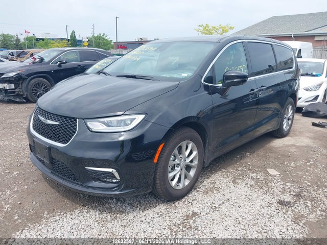 Chrysler Pacifica Limited 2026 2C4RC1GG8TR279120 Image 2