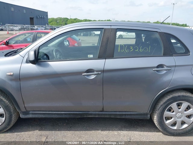 Продажа на аукционе авто 2016 Mitsubishi Rvr Se/es, vin: JA4AH3AU0GZ609265, номер лота: 12632601
