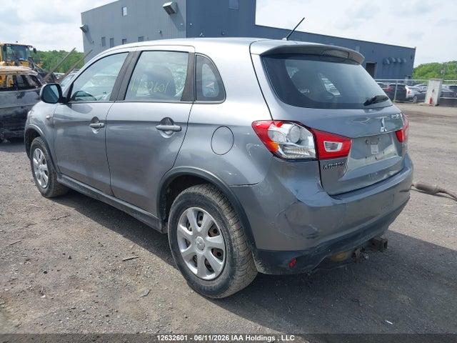 Продажа на аукционе авто 2016 Mitsubishi Rvr Se/es, vin: JA4AH3AU0GZ609265, номер лота: 12632601