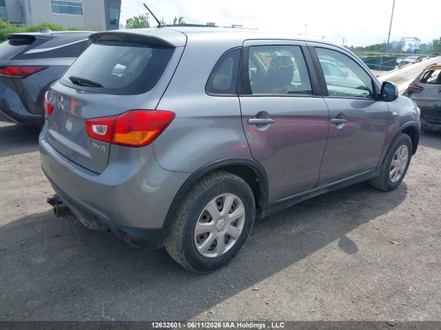 Продажа на аукционе авто 2016 Mitsubishi Rvr Se/es, vin: JA4AH3AU0GZ609265, номер лота: 12632601