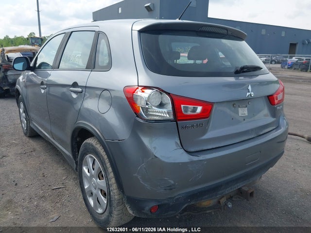 Продажа на аукционе авто 2016 Mitsubishi Rvr Se/es, vin: JA4AH3AU0GZ609265, номер лота: 12632601