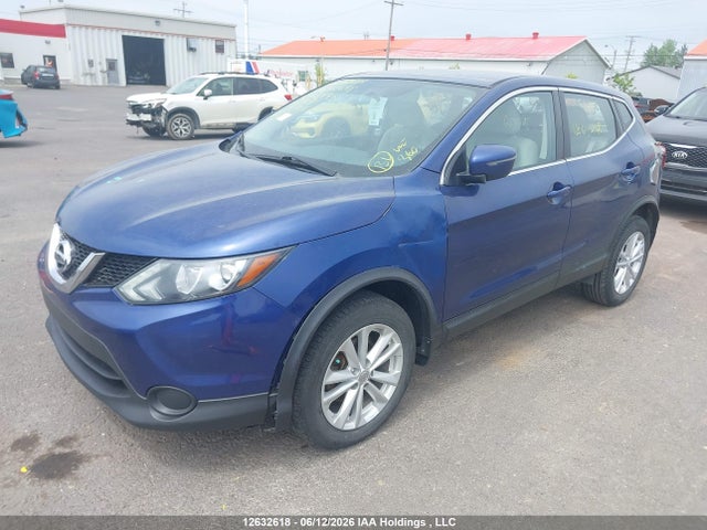 JN1BJ1CP8JW108596 Nissan QASHQAI