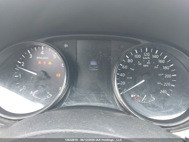 JN1BJ1CP8JW108596 Nissan QASHQAI