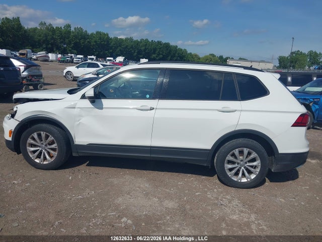 3VV0B7AX3JM146889 Volkswagen Tiguan Trendline