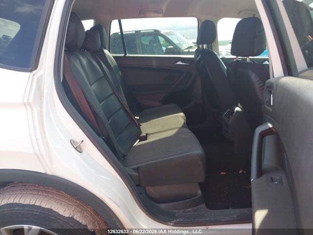 3VV0B7AX3JM146889 Volkswagen Tiguan Trendline