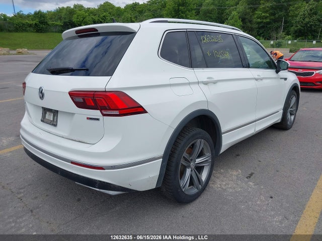 3VV4B7AX0LM121548 Volkswagen Tiguan Highline