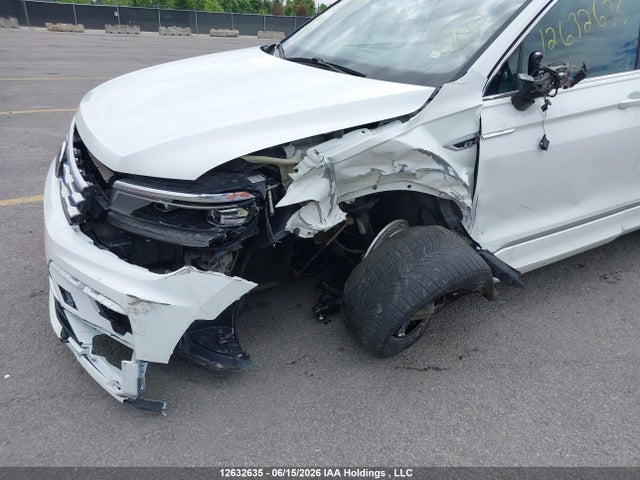 3VV4B7AX0LM121548 Volkswagen Tiguan Highline