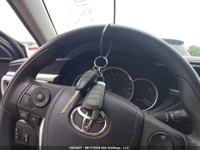 2015 Toyota Corolla Le მანქანა იყიდება აუქციონზე, vin: 2T1BURHE7FC231171, აუქციონის ნომერი: 12632637