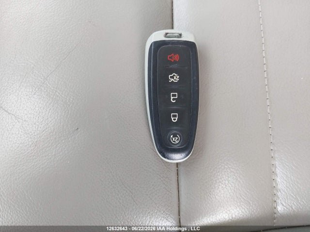 Ford C-max Energi Sel 2016 1FADP5CU1GL115830 Image 9