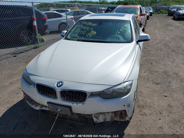 BMW 320i Xdrive 2016 WBA8A3C59GK690061 Image 13
