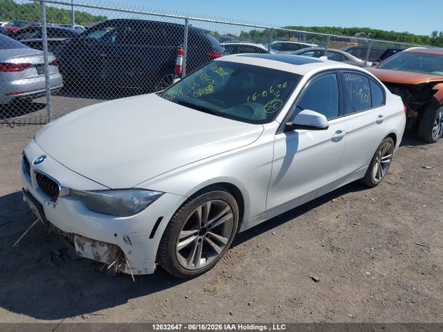 BMW 320i Xdrive 2016 WBA8A3C59GK690061 Image 2