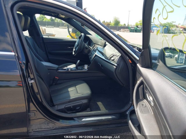 12632652 :رقم المزاد ، WBA3B3G59FNR88575 vin ، 2015 Bmw 328i Xdrive مزاد بيع