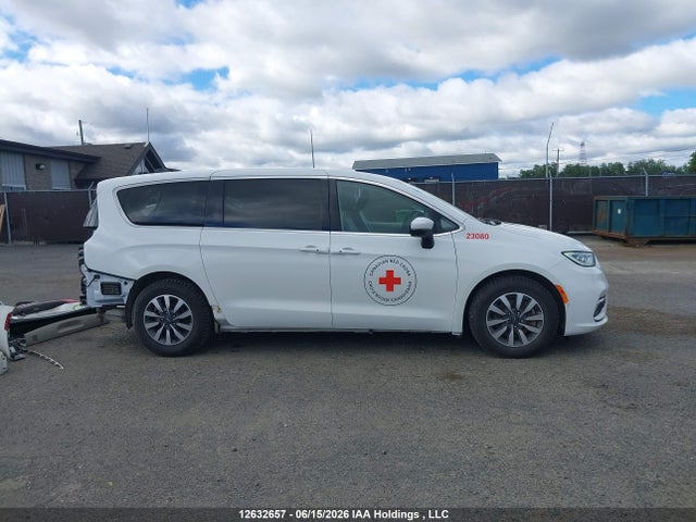 Chrysler Pacifica Hybrid Touring L 2023 2C4RC1L79PR562931 Image 14
