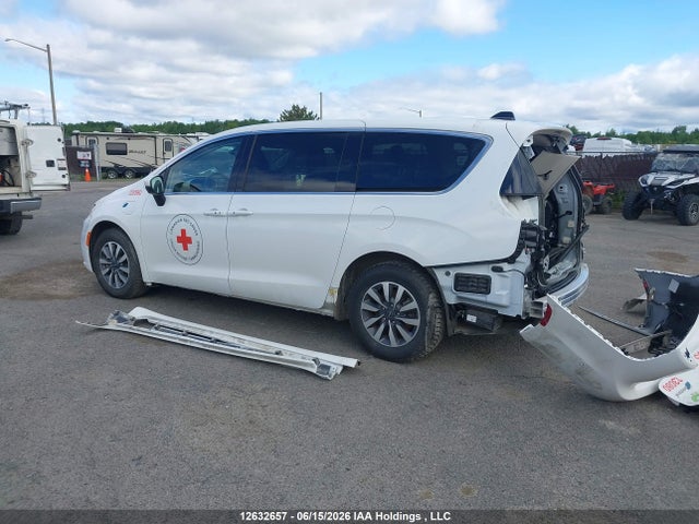 Chrysler Pacifica Hybrid Touring L 2023 2C4RC1L79PR562931 Image 3