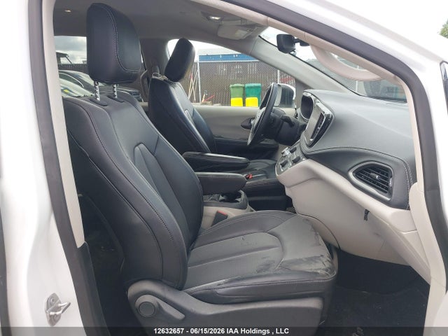 Chrysler Pacifica Hybrid Touring L 2023 2C4RC1L79PR562931 Image 5