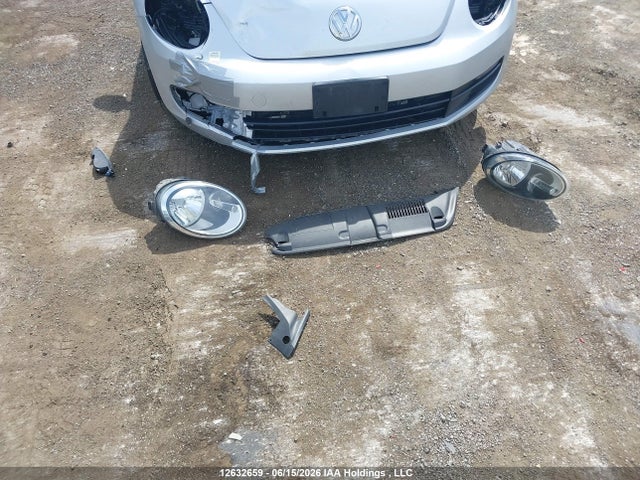 Продажа на аукционе авто 2013 Volkswagen Beetle, vin: 3VWJX7AT6DM670556, номер лота: 12632659