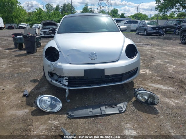 Продажа на аукционе авто 2013 Volkswagen Beetle, vin: 3VWJX7AT6DM670556, номер лота: 12632659