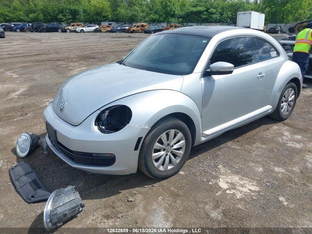 Продажа на аукционе авто 2013 Volkswagen Beetle, vin: 3VWJX7AT6DM670556, номер лота: 12632659