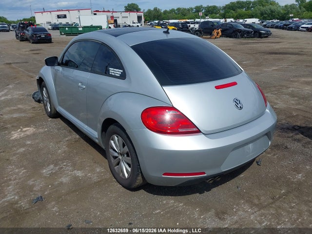 Продажа на аукционе авто 2013 Volkswagen Beetle, vin: 3VWJX7AT6DM670556, номер лота: 12632659