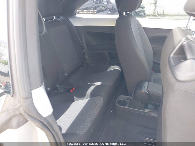 Продажа на аукционе авто 2013 Volkswagen Beetle, vin: 3VWJX7AT6DM670556, номер лота: 12632659