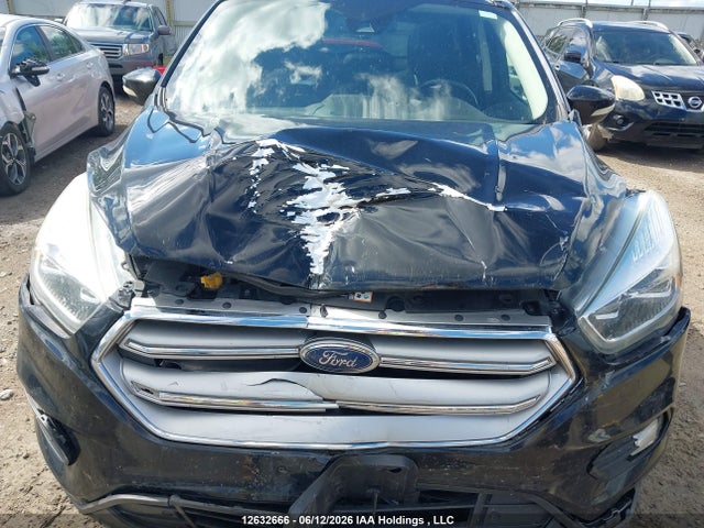 Ford Escape Titanium 2017 1FMCU9J96HUA96185 Image 10
