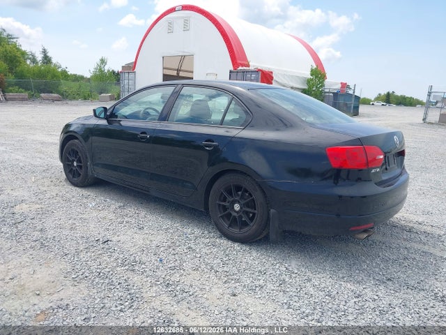 2013 Volkswagen Jetta 2.0l Trendline/2.0l Trendline+ მანქანა იყიდება აუქციონზე, vin: 3VW1K7AJ2DM446990, აუქციონის ნომერი: 12632685