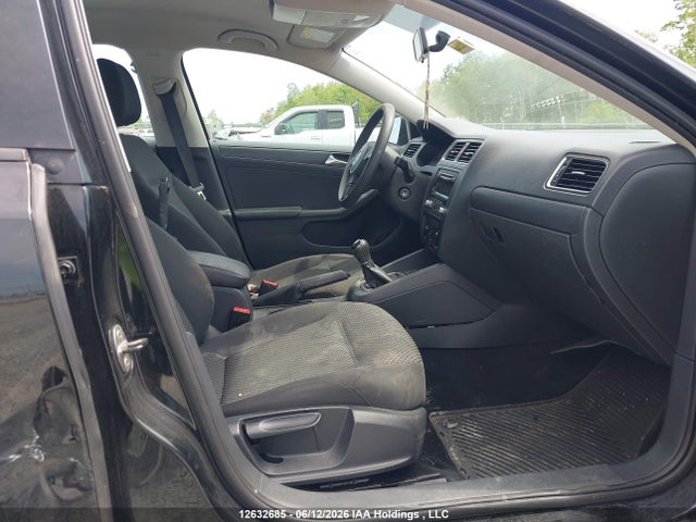 2013 Volkswagen Jetta 2.0l Trendline/2.0l Trendline+ მანქანა იყიდება აუქციონზე, vin: 3VW1K7AJ2DM446990, აუქციონის ნომერი: 12632685