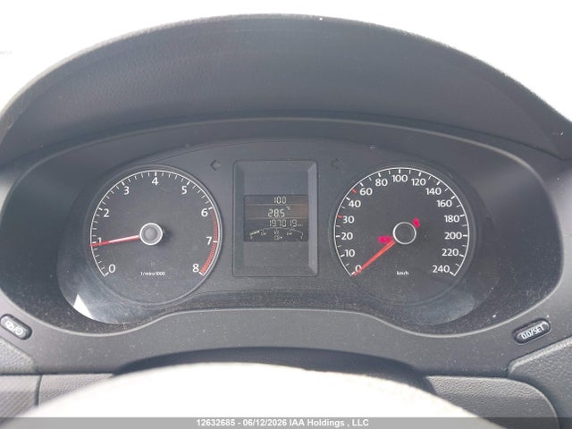 2013 Volkswagen Jetta 2.0l Trendline/2.0l Trendline+ მანქანა იყიდება აუქციონზე, vin: 3VW1K7AJ2DM446990, აუქციონის ნომერი: 12632685