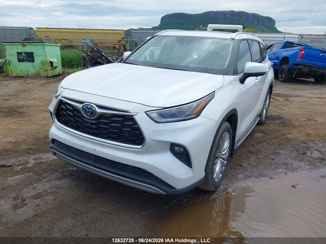 2023 Toyota Highlander Hybrid Limited მანქანა იყიდება აუქციონზე, vin: 5TDEBRCHXPS578667, აუქციონის ნომერი: 12632728