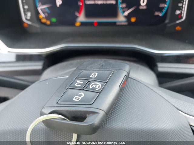 3VWGM7BU3RM008144 Volkswagen Jetta Highline