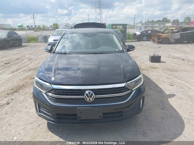 3VWGM7BU3RM008144 Volkswagen Jetta Highline