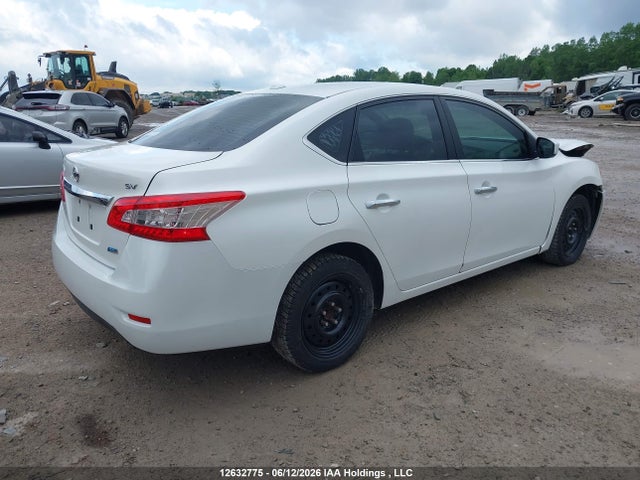 2014 Nissan Sentra 1.8 S/1.8 Sl/1.8 Sr/1.8 Sv მანქანა იყიდება აუქციონზე, vin: 3N1AB7AP5EL692322, აუქციონის ნომერი: 12632775
