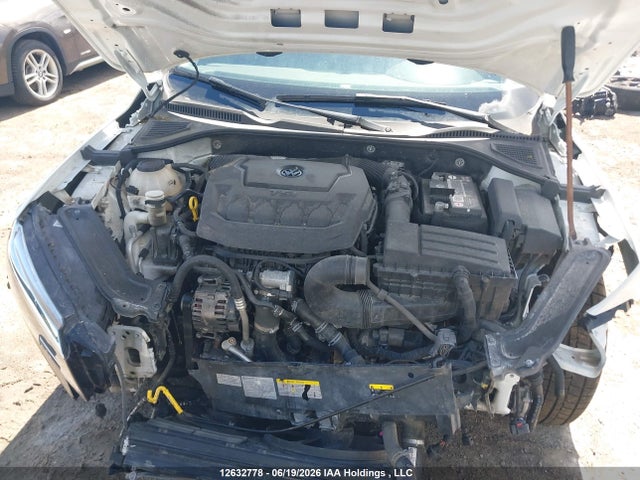 2021 Volkswagen Passat Highline მანქანა იყიდება აუქციონზე, vin: 1VWBA7A38MC009828, აუქციონის ნომერი: 12632778