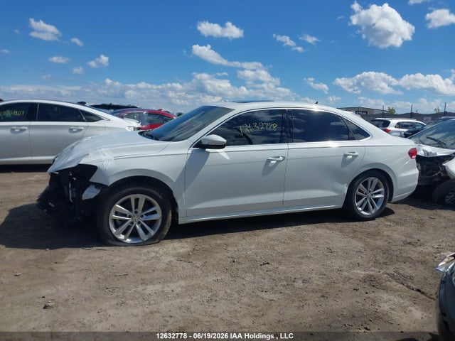 2021 Volkswagen Passat Highline მანქანა იყიდება აუქციონზე, vin: 1VWBA7A38MC009828, აუქციონის ნომერი: 12632778
