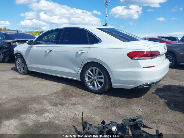 2021 Volkswagen Passat Highline მანქანა იყიდება აუქციონზე, vin: 1VWBA7A38MC009828, აუქციონის ნომერი: 12632778