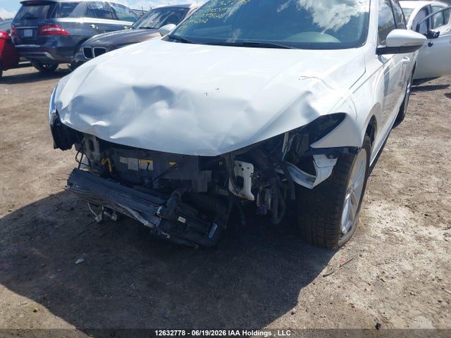 2021 Volkswagen Passat Highline მანქანა იყიდება აუქციონზე, vin: 1VWBA7A38MC009828, აუქციონის ნომერი: 12632778