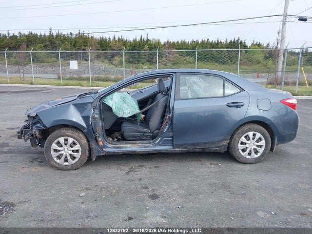 2015 Toyota Corolla Ce მანქანა იყიდება აუქციონზე, vin: 2T1BURHE0FC446875, აუქციონის ნომერი: 12632782