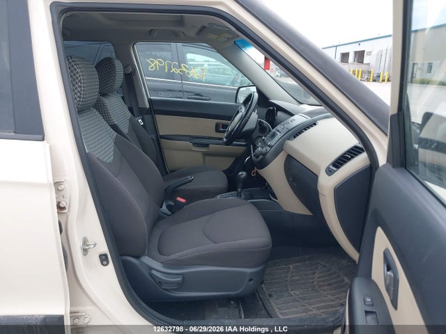 12632798 :رقم المزاد ، KNDJT2A20A7122843 vin ، 2010 Kia Soul 2.0l 2u/2.0l 4u/2.0l 4u Burner/2.0l 4u Retro/2.0l 4u Sx مزاد بيع