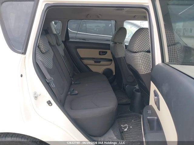 12632798 :رقم المزاد ، KNDJT2A20A7122843 vin ، 2010 Kia Soul 2.0l 2u/2.0l 4u/2.0l 4u Burner/2.0l 4u Retro/2.0l 4u Sx مزاد بيع