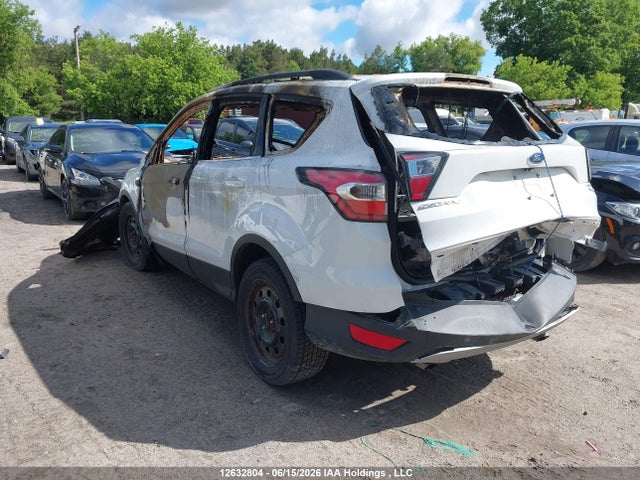 Ford ESCAPE SE 2017 1FMCU0GDXHUB68996 Image 3