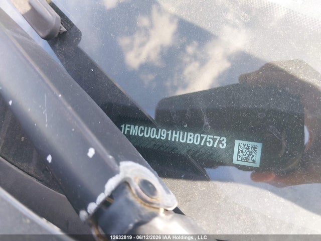 Ford Escape Titanium 2017 1FMCU0J91HUB07573 Image 18