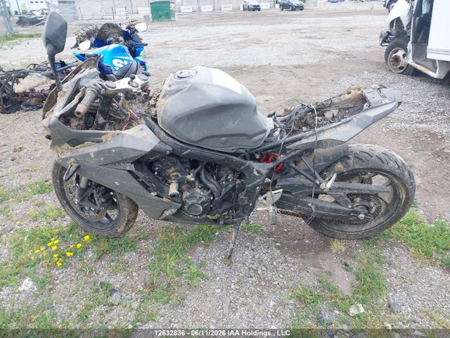 2023 Honda Cbr650 Ra მანქანა იყიდება აუქციონზე, vin: MLHRH0162P5400302, აუქციონის ნომერი: 12632836