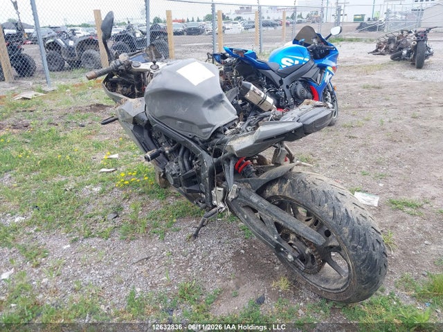 2023 Honda Cbr650 Ra მანქანა იყიდება აუქციონზე, vin: MLHRH0162P5400302, აუქციონის ნომერი: 12632836