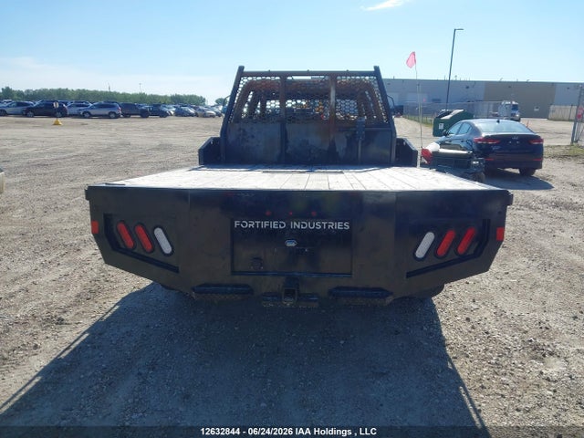 12632844 :رقم المزاد ، 1GD49TE78RF135098 vin ، 2024 Gmc Sierra 3500hd Chassis Sle مزاد بيع