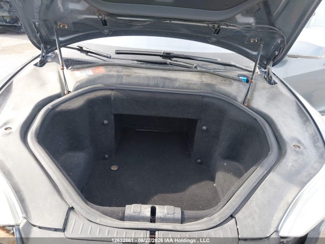 12632861 :رقم المزاد ، 5YJSA1H18EFP35620 vin ، 2014 Tesla Model S مزاد بيع