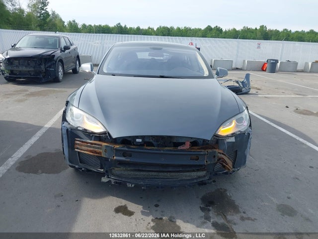 Продаж на аукціоні авто 2014 Tesla Model S, vin: 5YJSA1H18EFP35620, номер лоту: 12632861